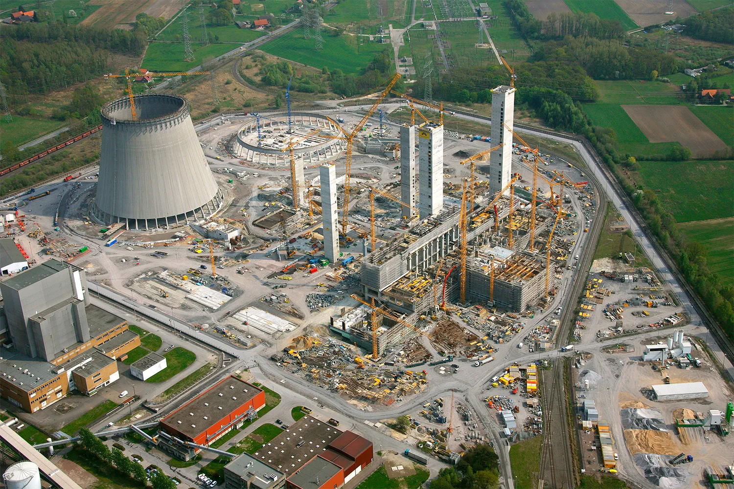 WESTFALEN COAL POWER PLANT UNITS D/E  1500 MW - Rnesans Endstri