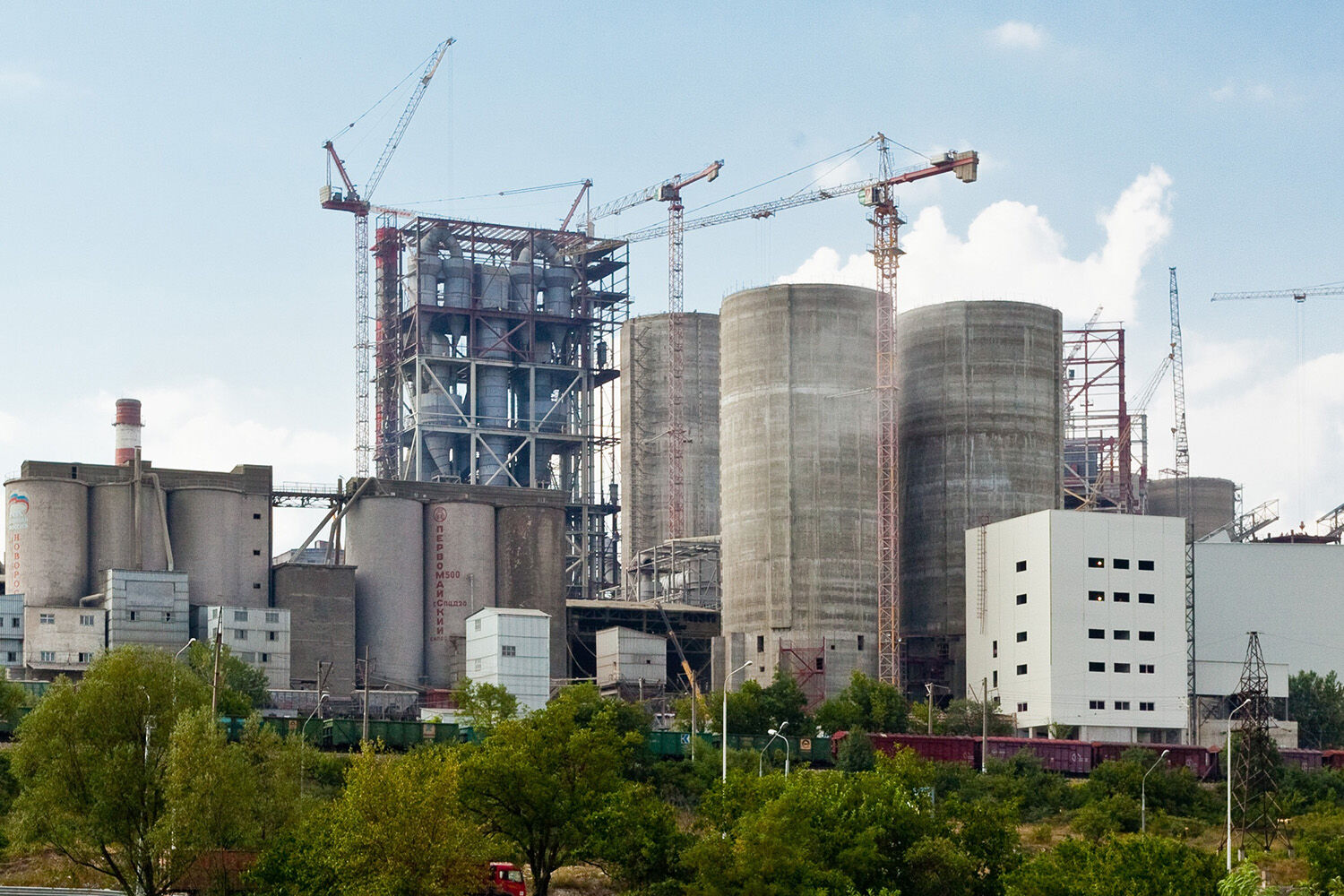 novoros-cement-plant