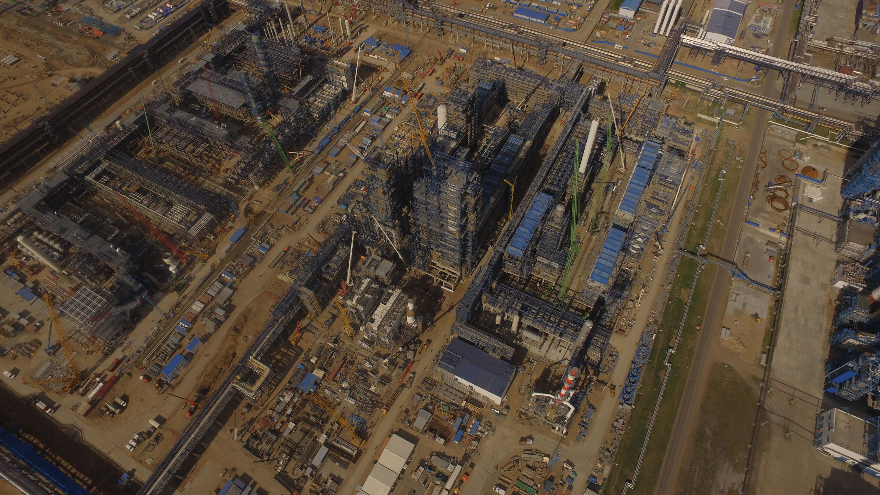 gazprom-neft-neft-omsk-refinery-ii-stage-gallery-2