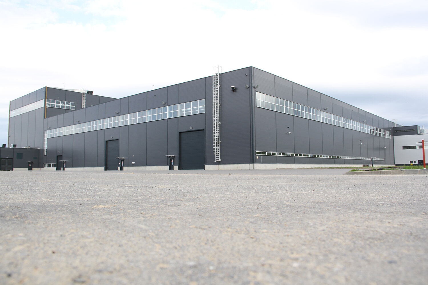 ge-gas-turbines-manufacturing-plant-test-bench-gallery-2