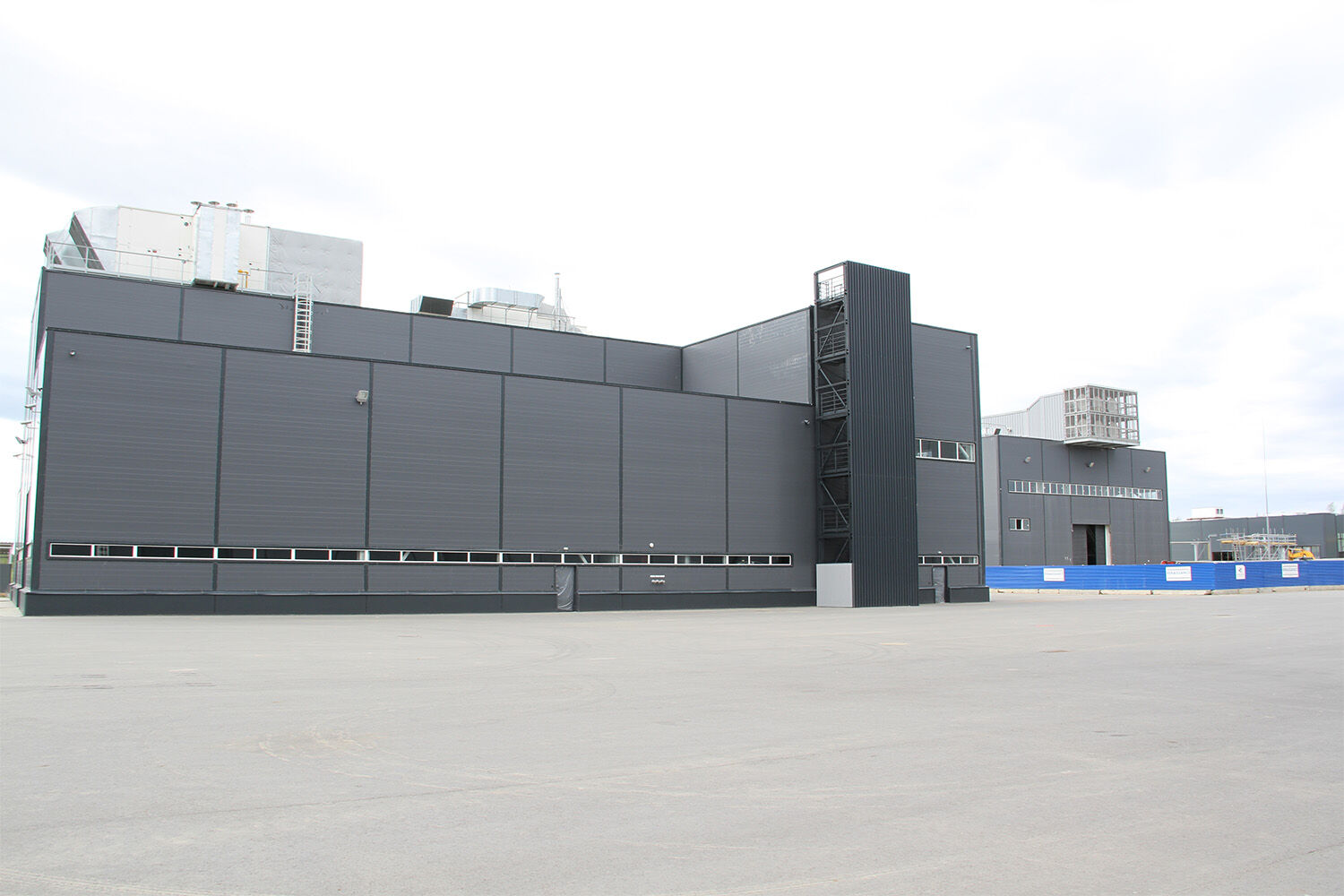 ge-gas-turbines-manufacturing-plant-test-bench-gallery-4