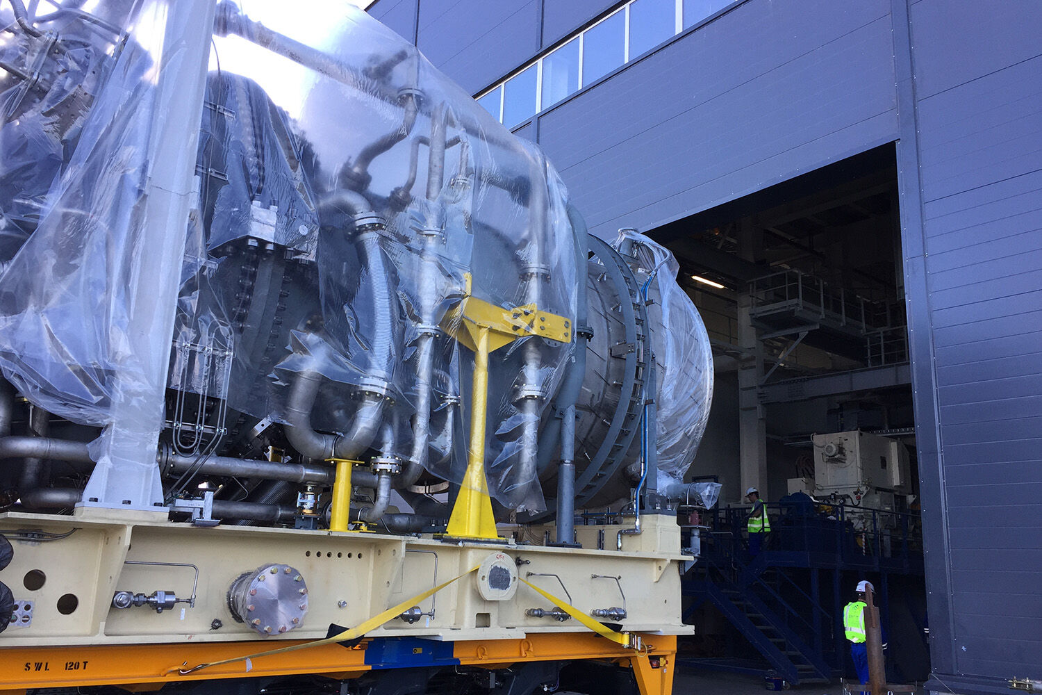 ge-gas-turbines-manufacturing-plant-test-bench-gallery-6