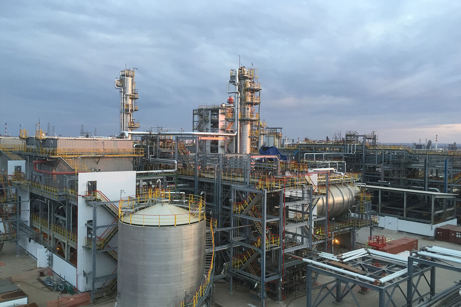 lukoil-vakumlu-kirsal-motorin-vgo-derin-donusturme-kompleksi-galeri-2