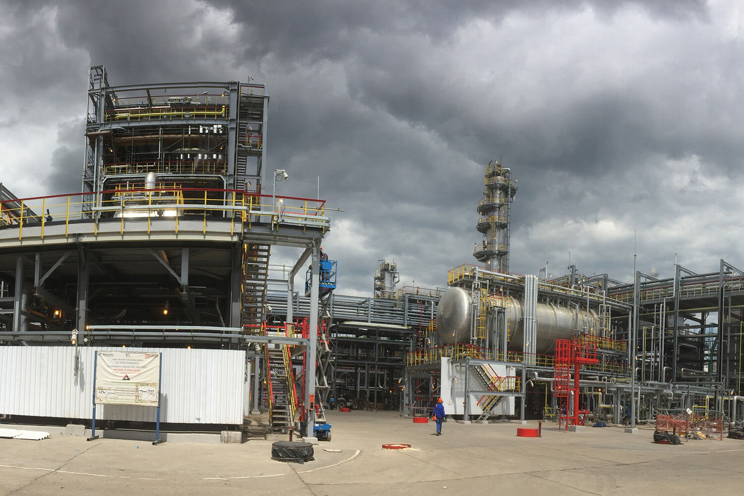 lukoil-vakumlu-kirsal-motorin-vgo-derin-donusturme-kompleksi-galeri-5